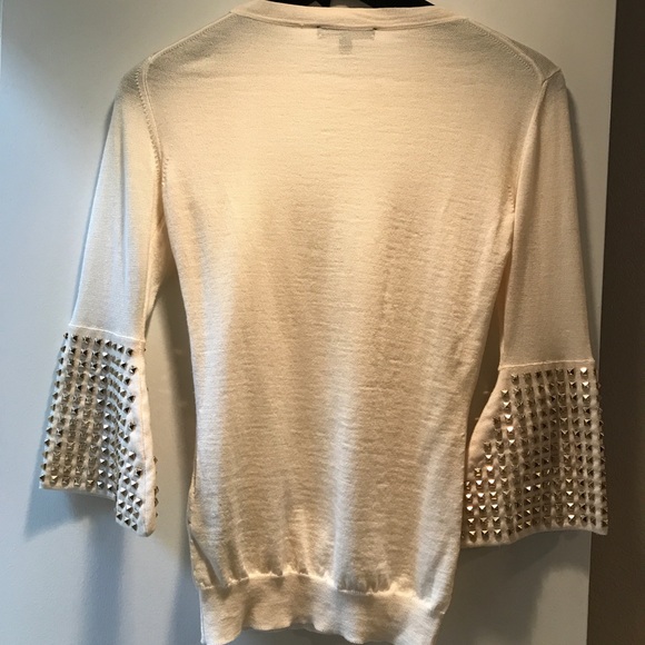 ♥️ BURBERRY SILK WOOL STUDDED BELL SLEEVE SWEATER - Picture 4 of 8